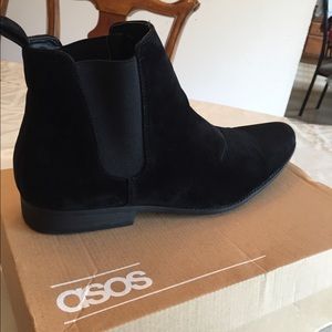 High Fashion Black Chelsea boots from ASOS